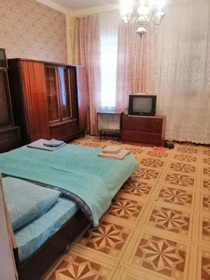 Apartamento Рядом С Автовокзалом Odesa Exterior foto